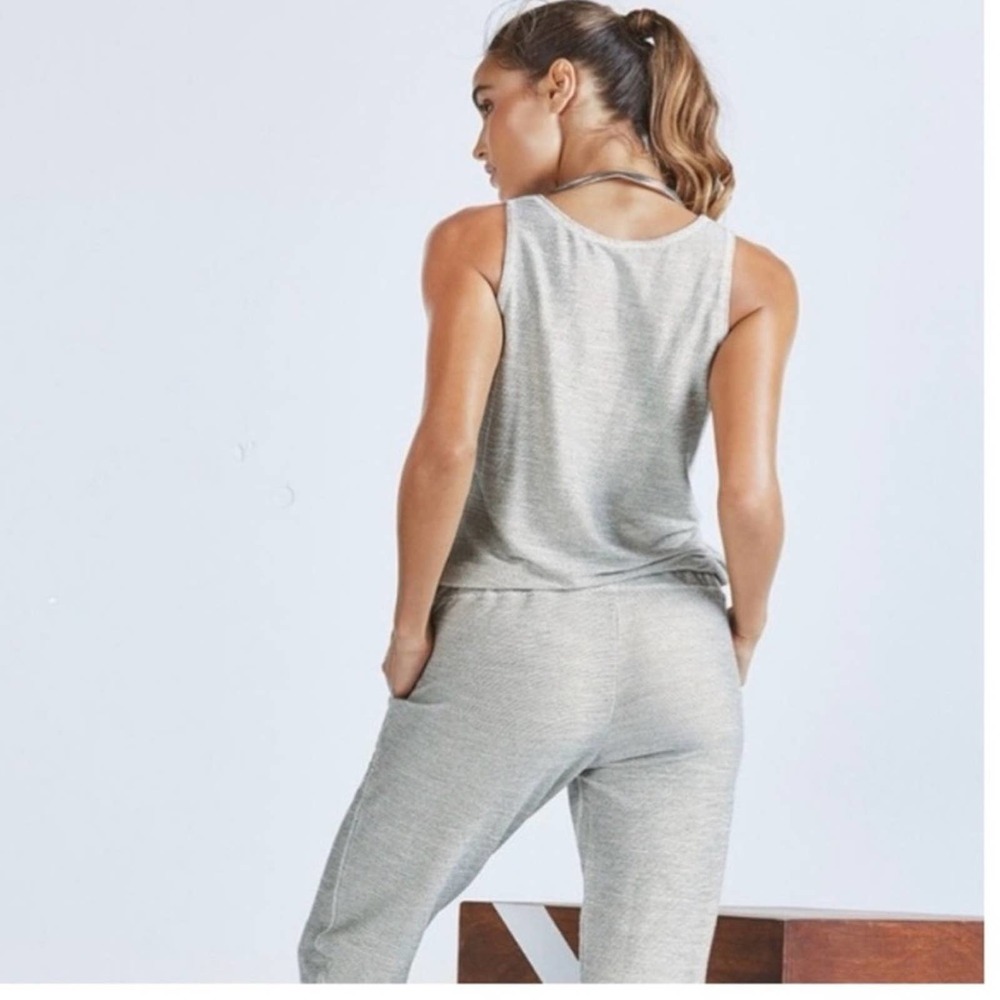 Fabletics Jumper Womens Jumpsuit Stretch Sleeveless pockets Elastic Waist Small - Picture 2 of 15